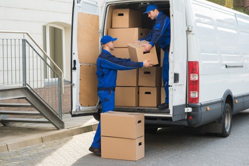 London moving truck service handling flat access and stairs